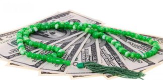 Islamic Finance Flashes Pierce Indonesia, Malaysia Pall