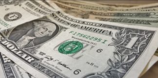 Pakistani clerics declare fatwa against ‘sinful’ dollar buying