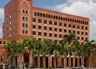 Investors Await Details on New Govt Policies amid ‘Triple Whammy’ Concerns