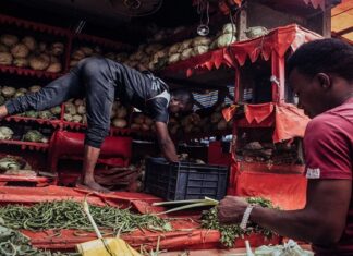 Nigeria to Convert $25 Billion of CBN Financing to 30-Year Debt